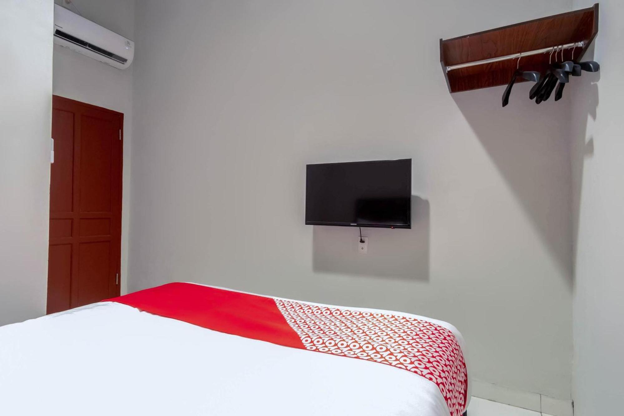 OYO 2345 Homestay Jaya Medan Luaran gambar