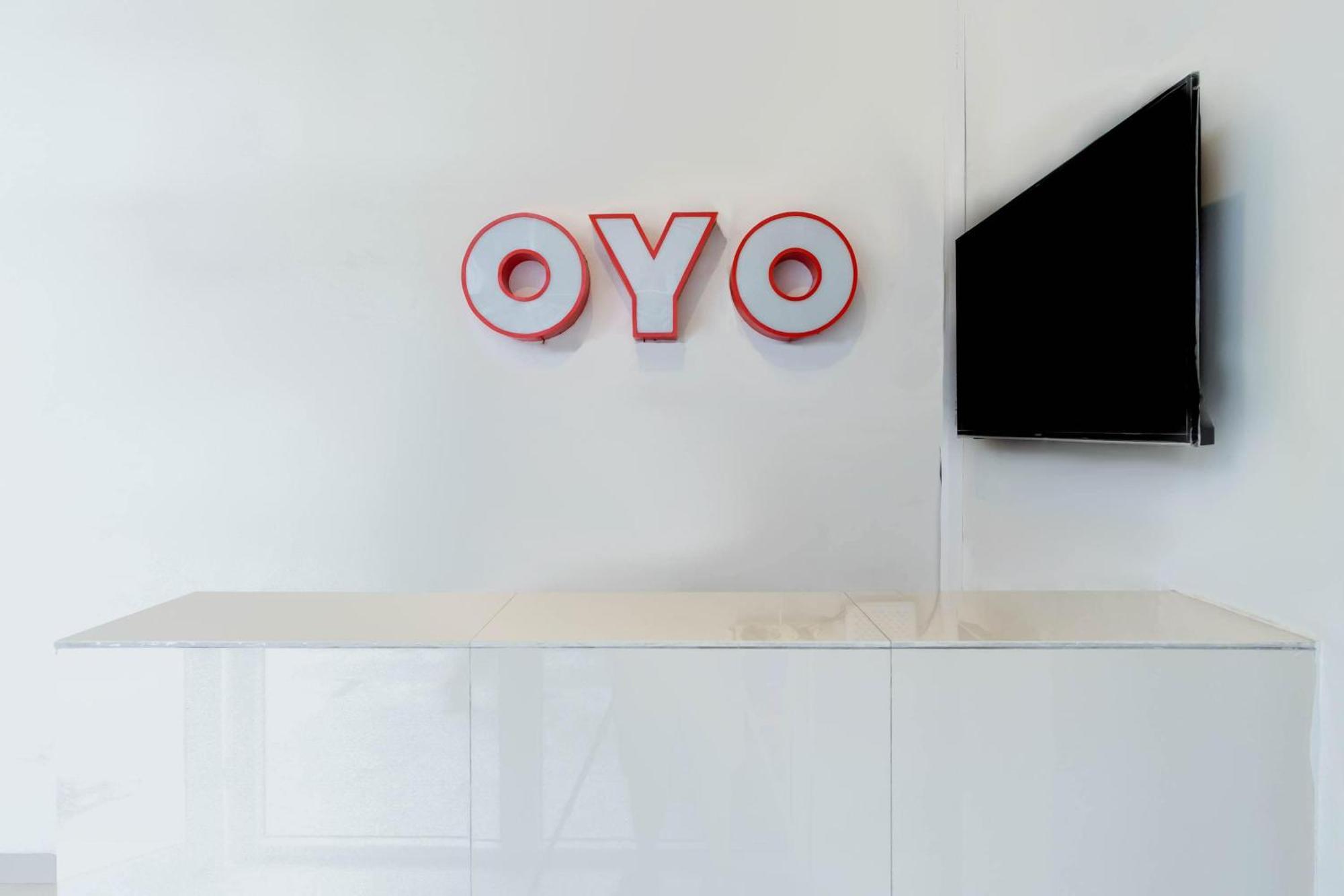 OYO 2345 Homestay Jaya Medan Luaran gambar