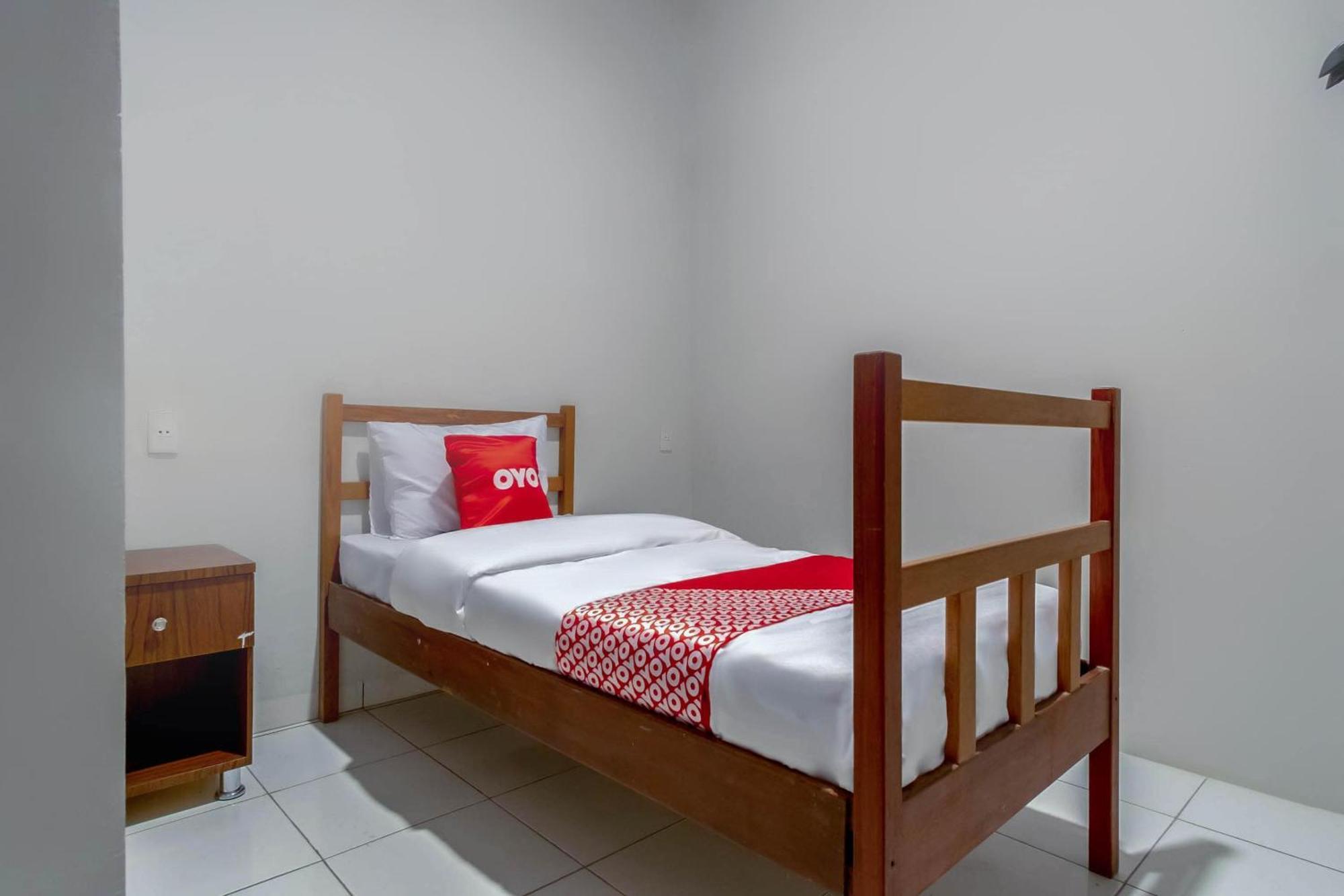 OYO 2345 Homestay Jaya Medan Luaran gambar