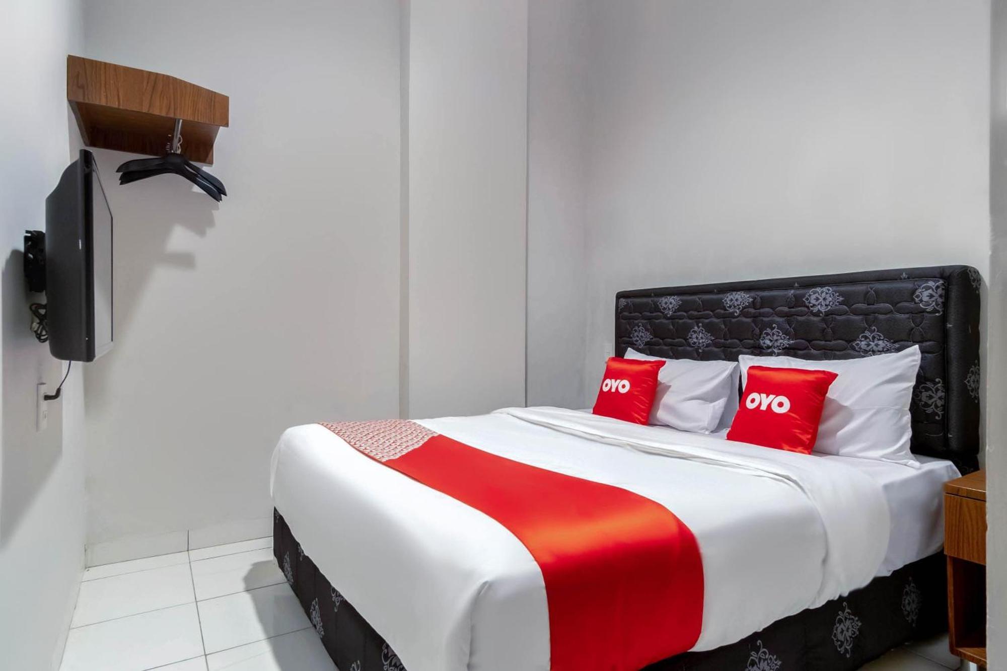 OYO 2345 Homestay Jaya Medan Luaran gambar