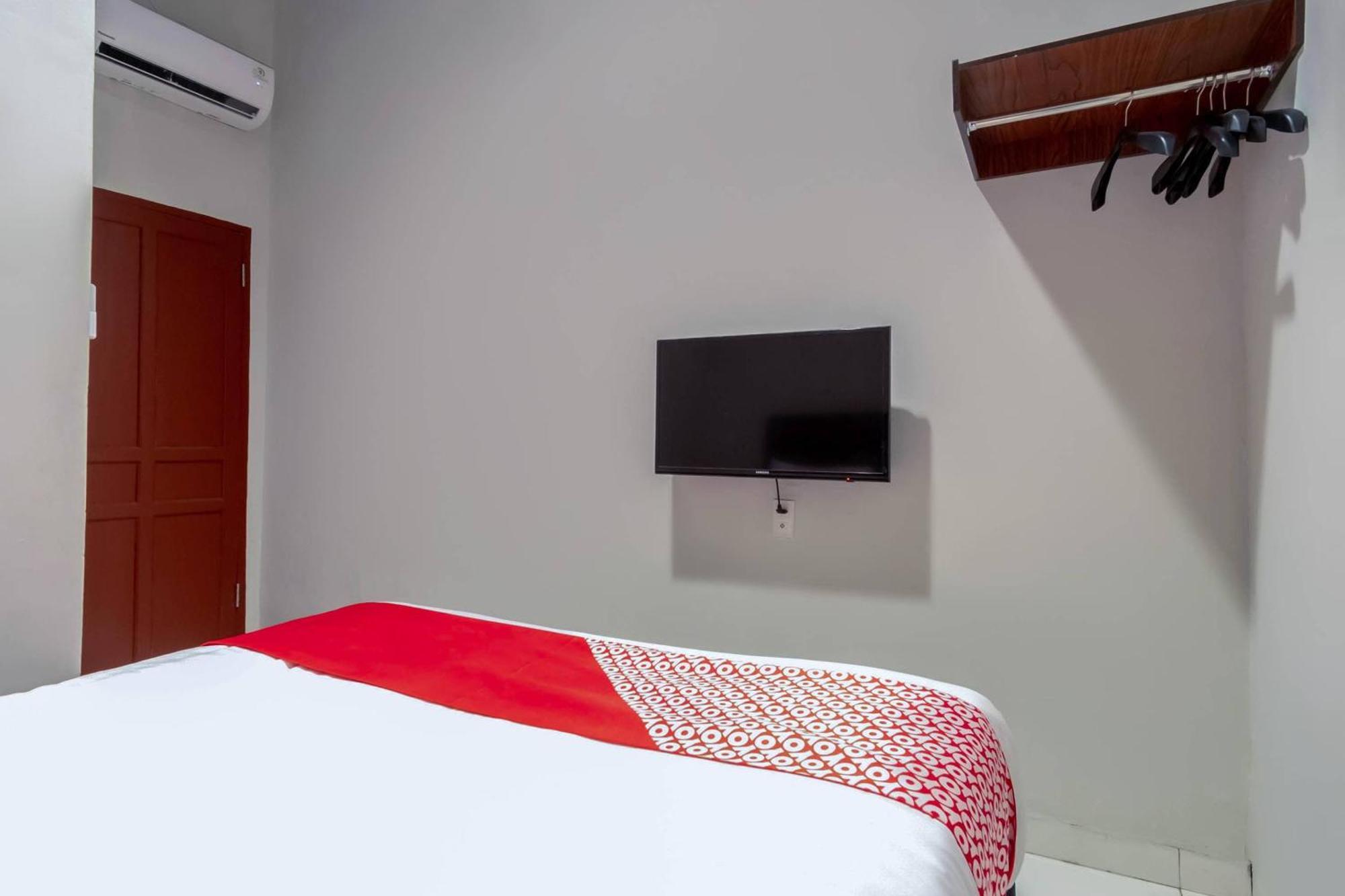 OYO 2345 Homestay Jaya Medan Luaran gambar